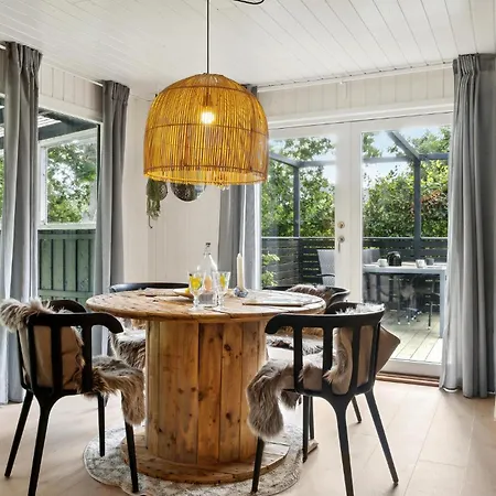 2 Bedroom Amazing In Hadsund